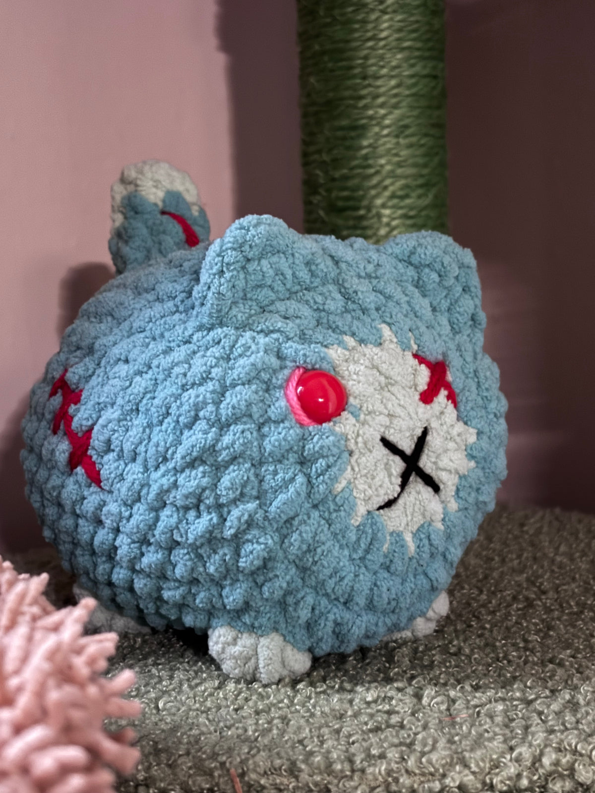 “Zaphod” Zombie Loaf Kitten